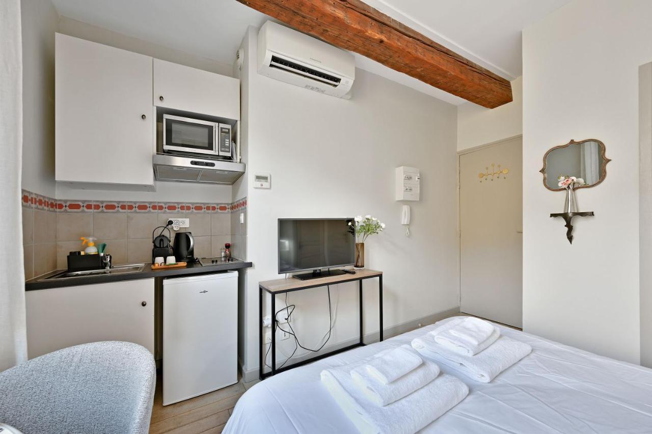 Au Coeur Des Papes, Dans Batisse De Charme Studios & Appartements En Coeur De Ville Авиньон Экстерьер фото